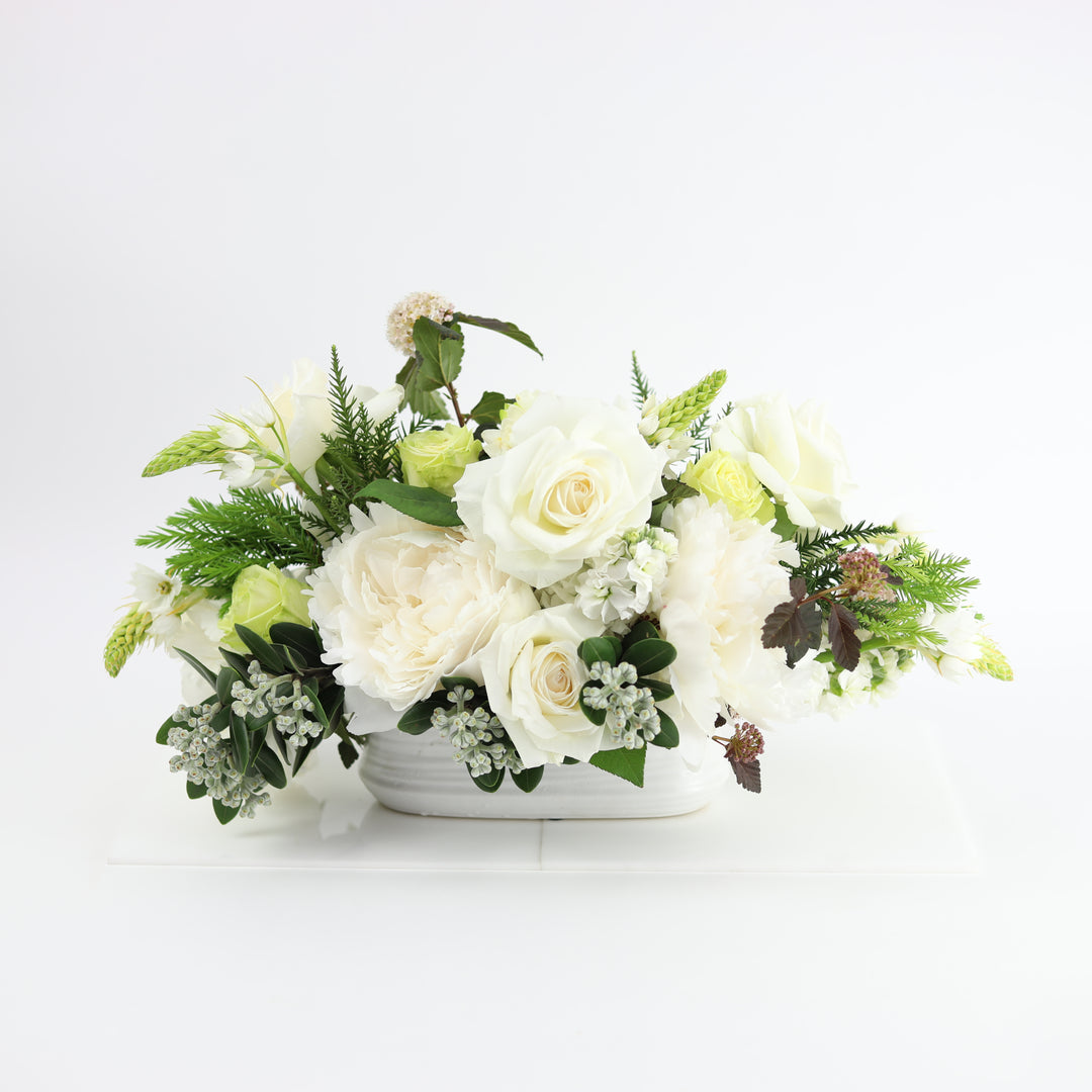 White & Green Festive Table Arrangement