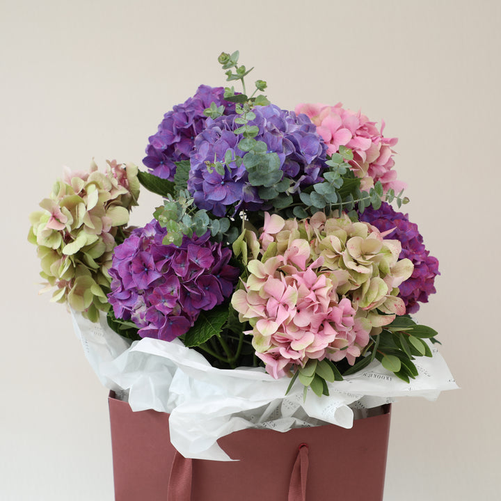 Hydrangea Bliss Bag On Mass