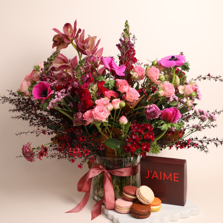 Ruby Designer Vase & Gift