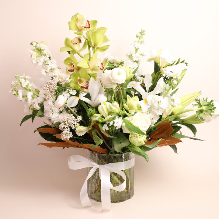Pearl Designer Vase & Gift
