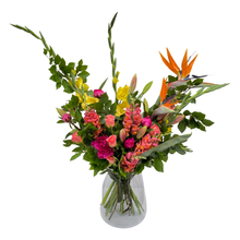 Load image into Gallery viewer, Ray Of Sunshine Designer Bouquet
