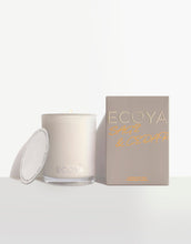 Load image into Gallery viewer, The Love Posy Bag &amp; Ecoya Candle Gift Package &amp; FREE vase
